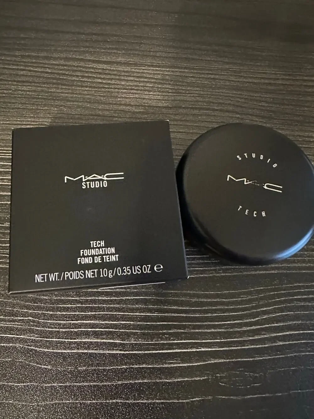 MAC Studio Tech Foundation NW45 - Discontinued